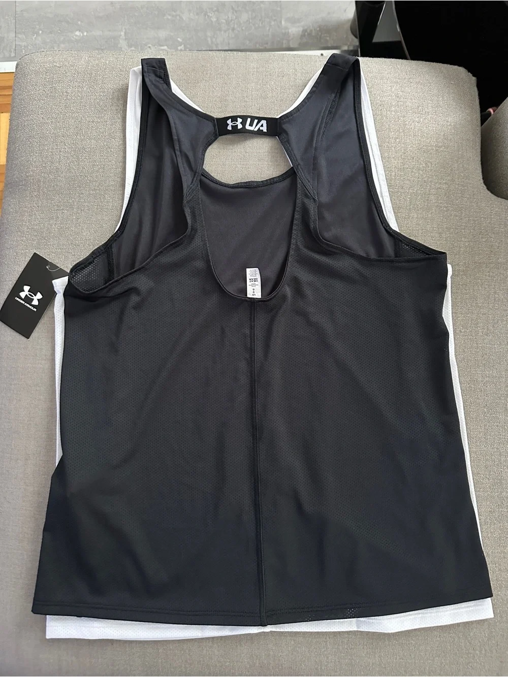 Under Armour White And Black Women's Mesh-Panel Racerback Tank - Picture 8 of 9